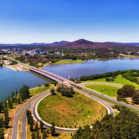 Canberra, thủ đô “bụi rậm” của Australia