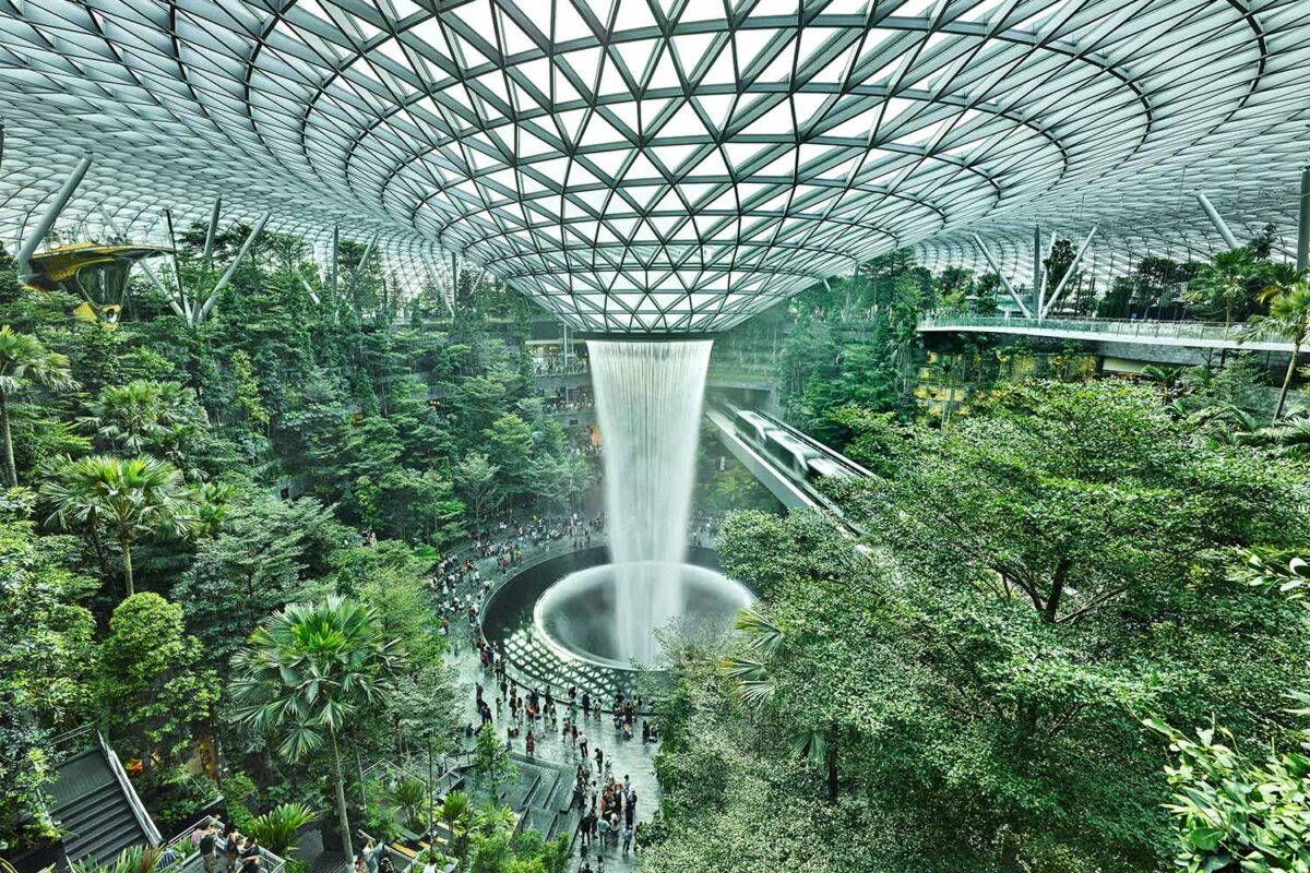 JEWEL CHANGI – THIÊN ĐƯỜNG CHECK-IN GIỮA LÒNG SÂN BAY SINGAPORE